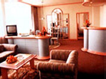 Golden Dragon Hotel Kunming Kültér fotó